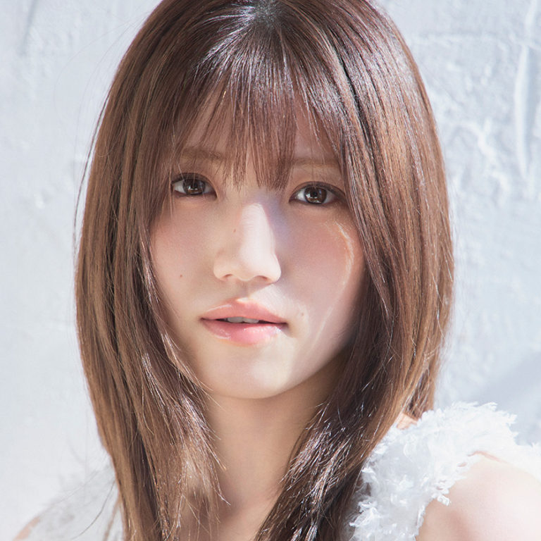 村山彩希