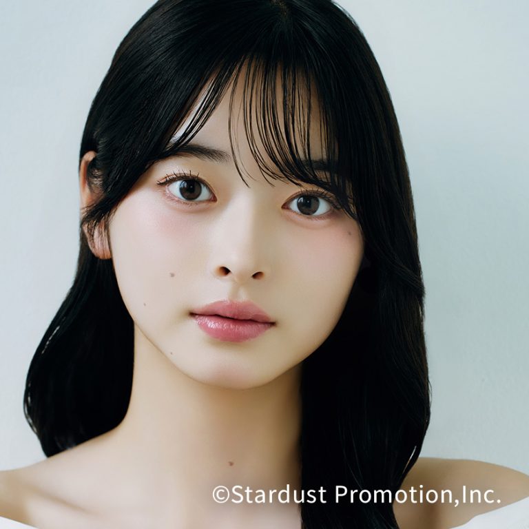 滝口芽里衣
