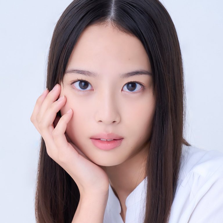 三浦舞華